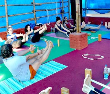 500 hour yoga teacher training in dharamsala